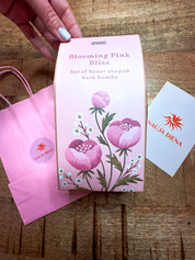 Rožinio žydėjimo palaima – vonios širdelės