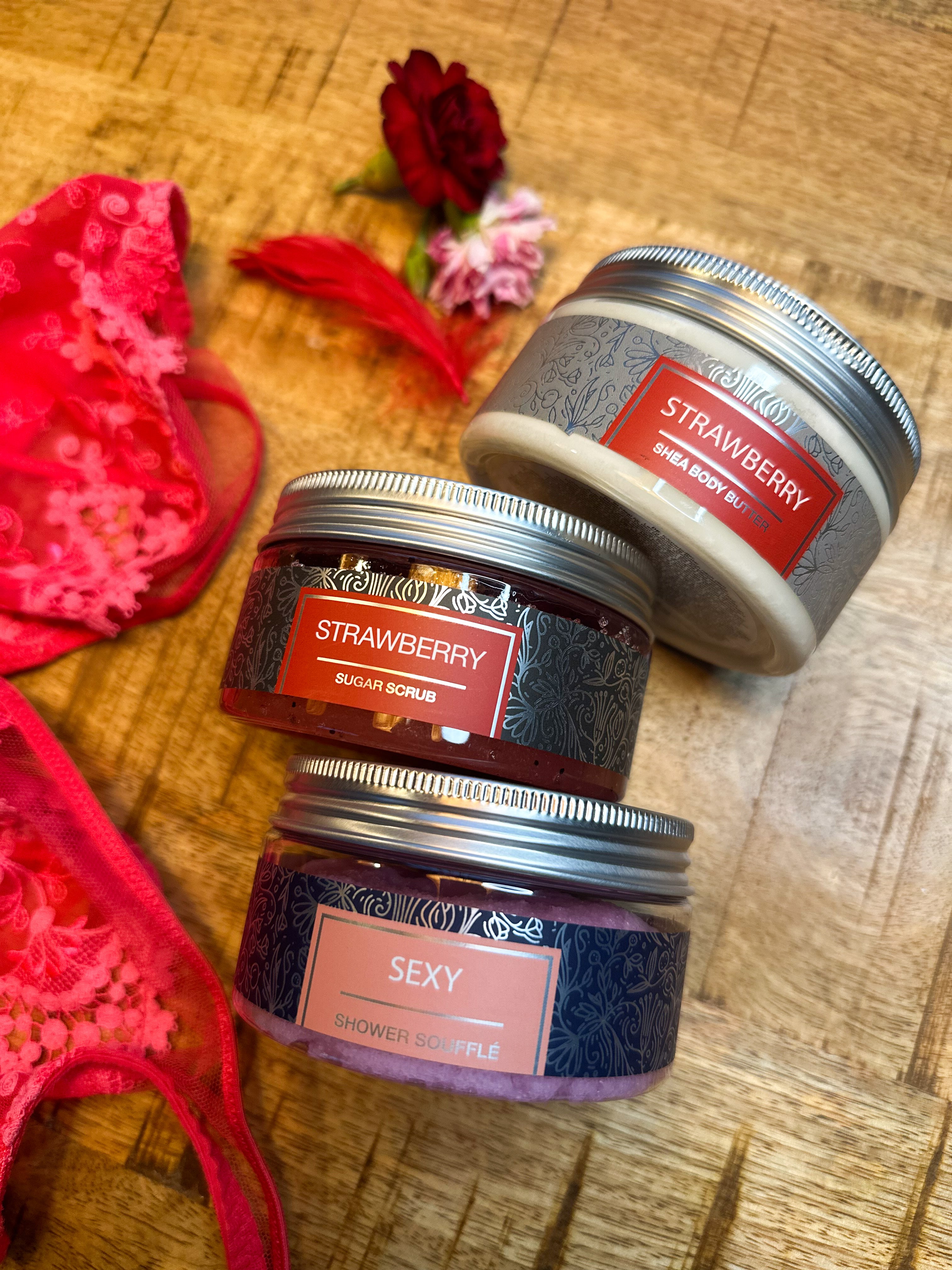 Labai moteriškas rinkinys tikrai braškei